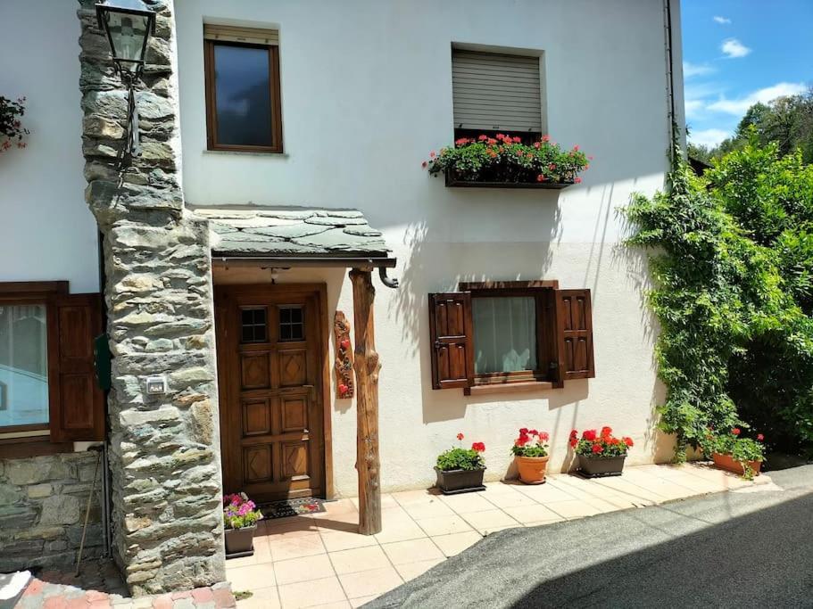 Appartamento Di Montagna Lo Grop Chambave Exterior photo